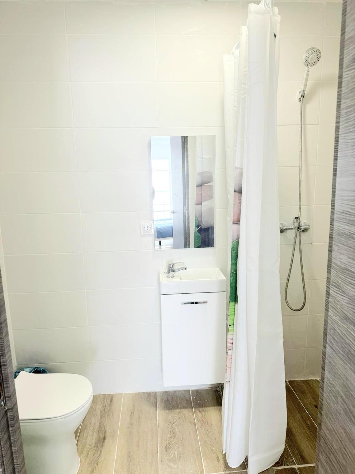 Apartamentos Aeropuerto Valencia Манисес Экстерьер фото